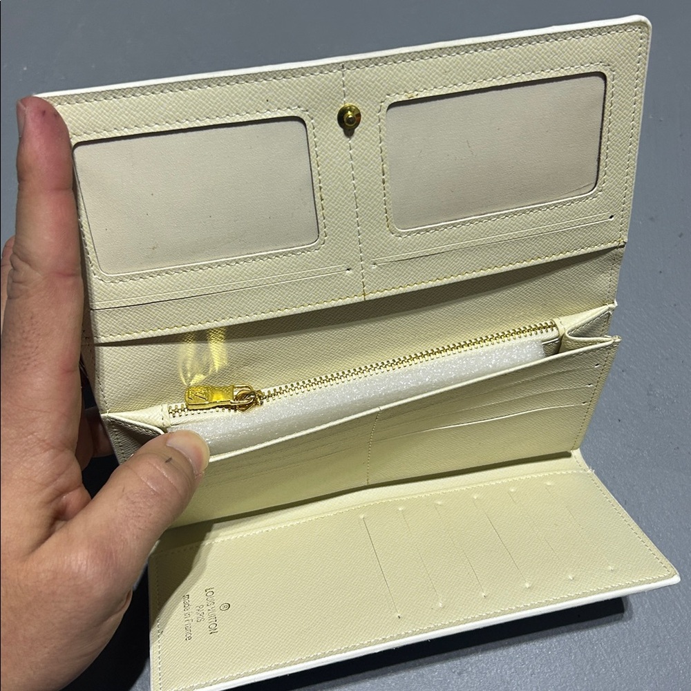 Tri-Fold Patterned Leather Wallet - image 5